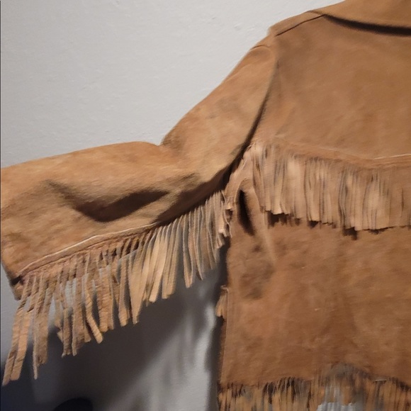 Vintage suede camel tan fringe sweater size medium - Picture 12 of 14